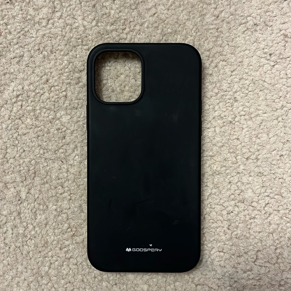 A black IPhone 12 case